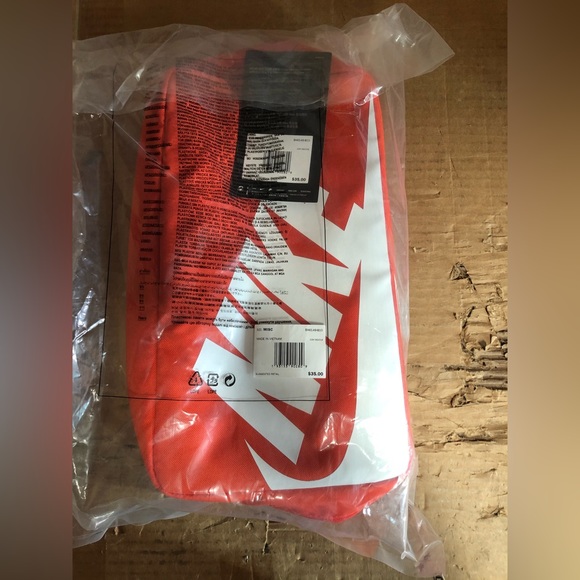 NIKE Travel Bag - Picture 5 of 6